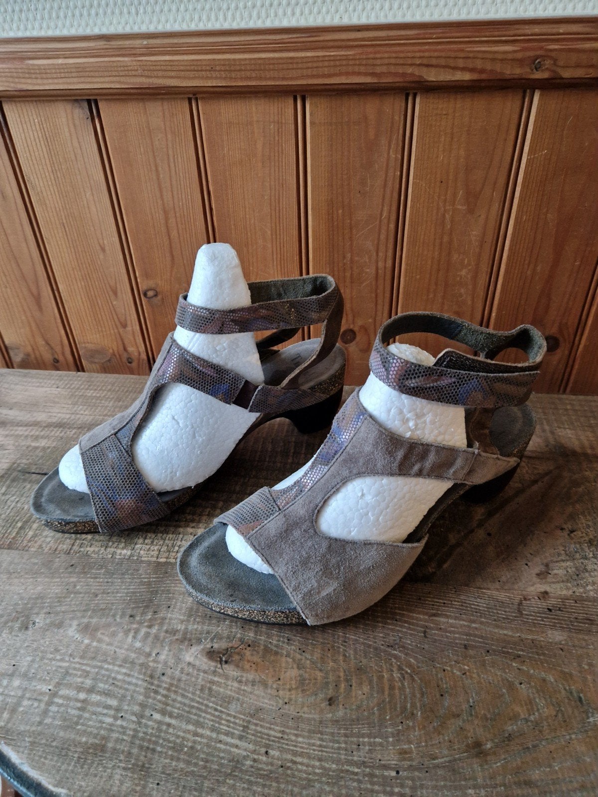 Chique schoenen van Think!, Bruin, Think!, Ophalen of Verzenden, Zo goed als nieuw