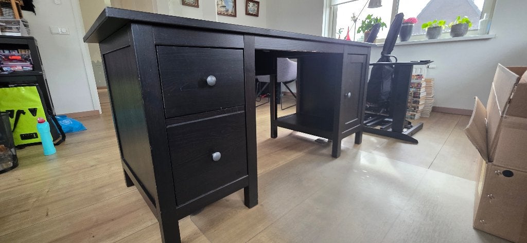 bureau, hemnes ikea, zwart-bruin, Ophalen, Gebruikt, IKEA, Hout