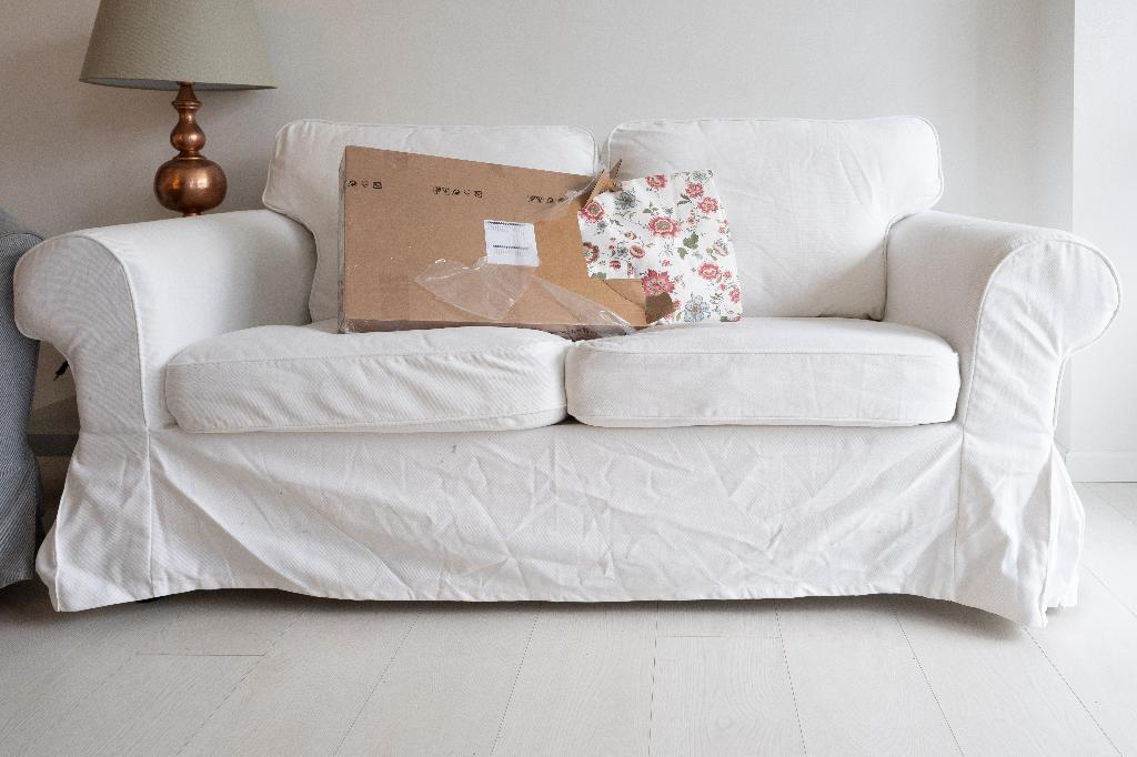 Ikea Eltrop bankhoes  gebloemd 2 personen, Huis en Inrichting, Ophalen, 150 tot 200 cm, 75 tot 100 cm, Rechte bank