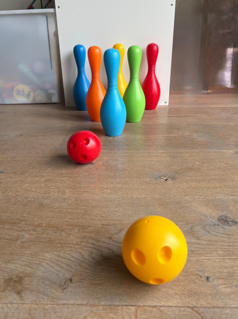 Vrolijke bowlingset, Kinderen en Baby's, Ophalen of Verzenden, Zo goed als nieuw, Jongen of Meisje