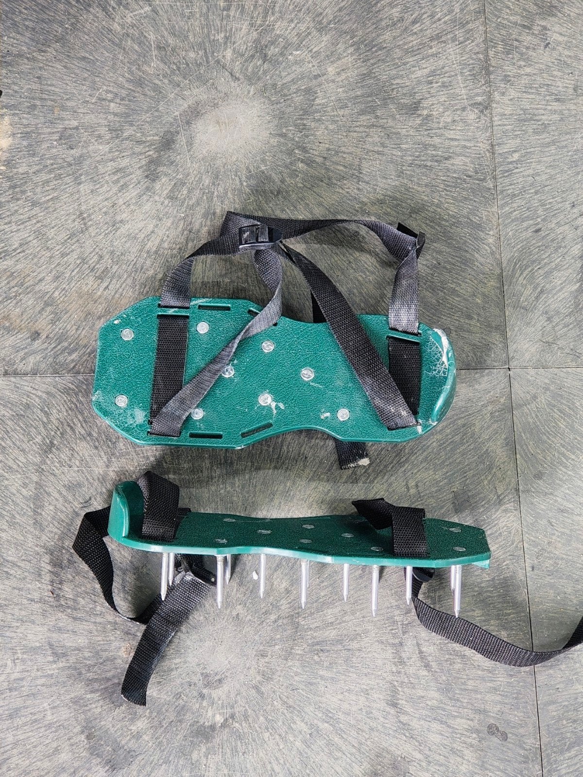 Gazonbeluchter schoenen - Belucht je gazon eenvoudig, Ophalen of Verzenden, Gebruikt, Overige soorten
