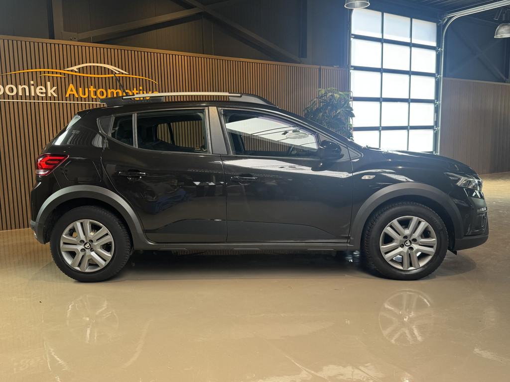 Dacia SANDERO Stepway 1.0 TCe 90PK Comfort | AUTOMAAT | APPL, Auto's, Stof, Zwart, Origineel Nederlands, 19 km/l