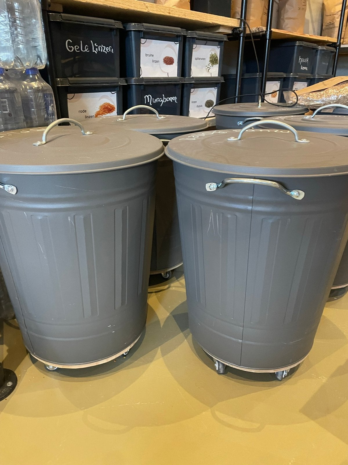 IKEA tonnen ‘Knodd’ met deksel, Ophalen, 50 tot 75 cm, 40 liter of meer, Zo goed als nieuw