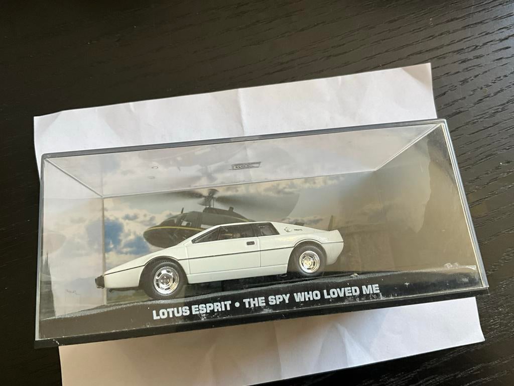 James Bond Lotus Esprit - The Spy Who Loved Me, 1:50 of kleiner, Auto, Zo goed als nieuw, Ophalen