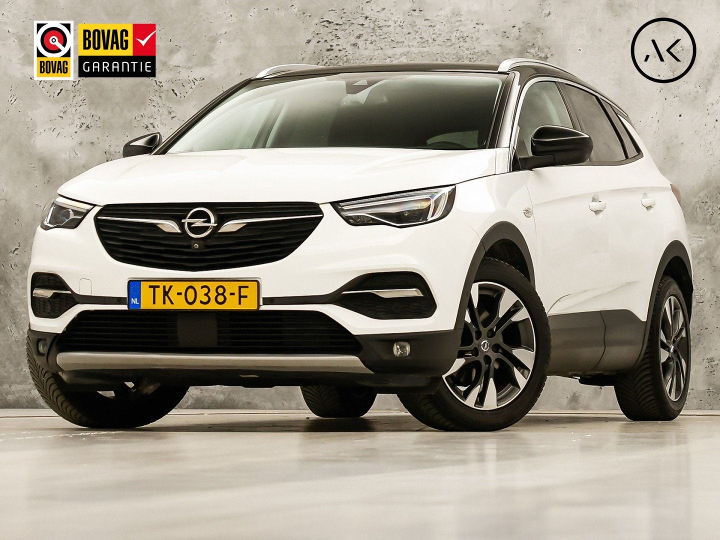Opel Grandland X 1.2 Turbo Innovation Sport (APPLE CARPLAY,, Voorwielaandrijving, 12 maanden, Gebruikt, 1199 cc