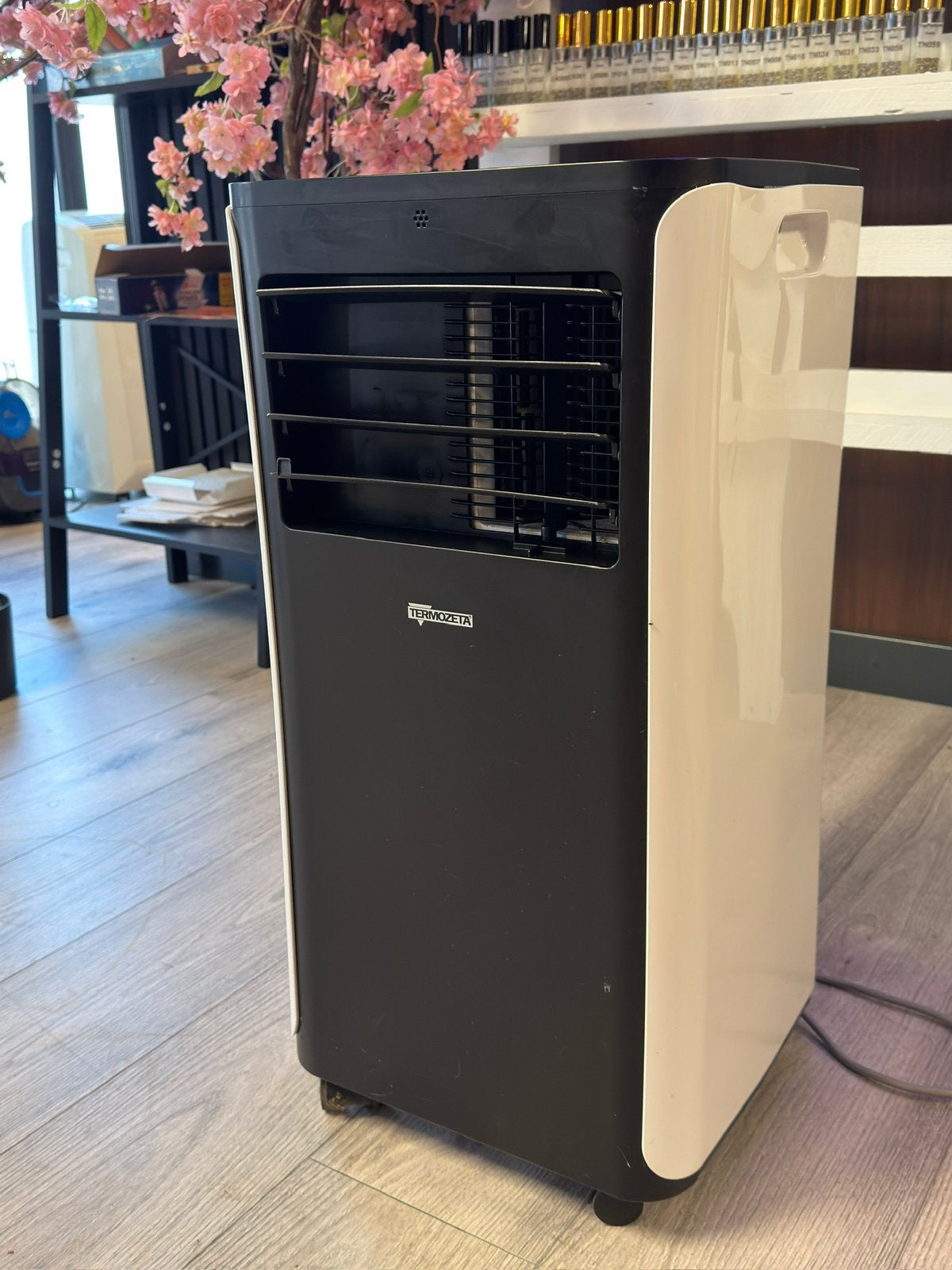 Airco mobiel ijskoud btu 9000, Witgoed en Apparatuur, Airco's, Minder dan 60 m³, 3 snelheden of meer, Ophalen of Verzenden, Zo goed als nieuw