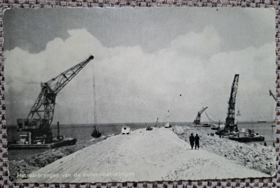 Zuiderzeewerken, Harderwijk, Lelystad, aanbreng kleileemlaag, Ophalen of Verzenden, 1940 tot 1960, Gelopen, Flevoland