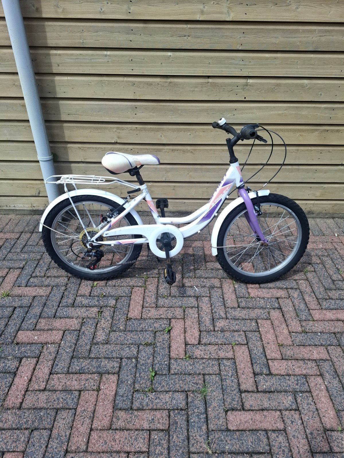 20 inch meisjes fiets met 6 versnellingen en handremmen, Ophalen, Gebruikt, 20 inch, Versnellingen