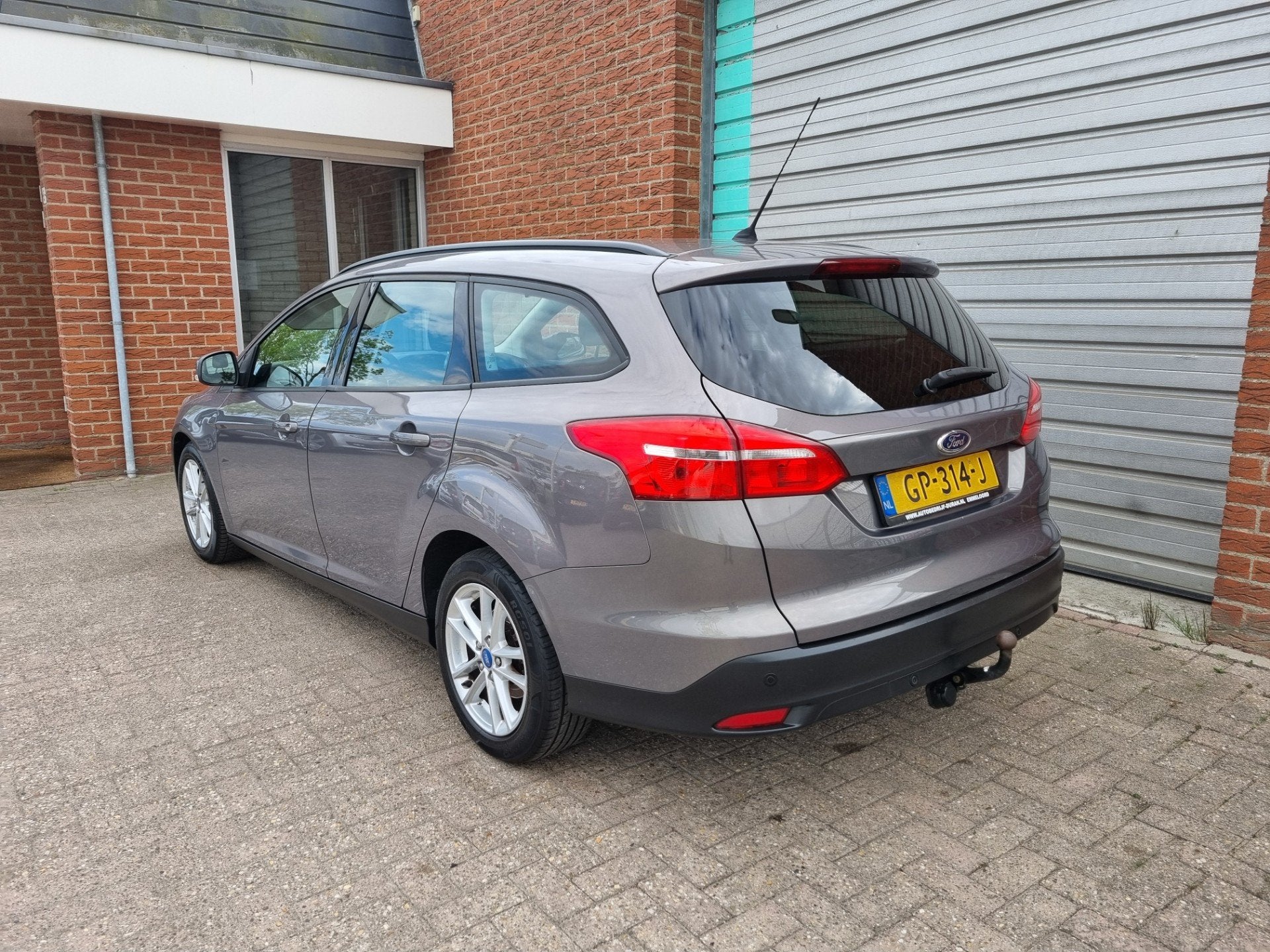 Ford Focus Wagon 1.0 Trend Edition Clima Bj:2015 NAP!, Auto's, Ford, 101 pk, Gebruikt, Euro 6, Bruin