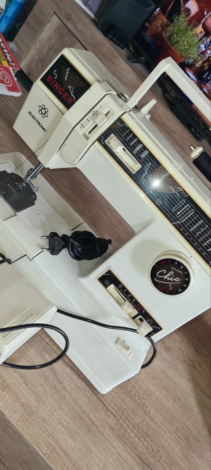 goedwerkende singer Electronic 4662 naaimachine, Ophalen, Zo goed als nieuw, Naaimachine, Singer