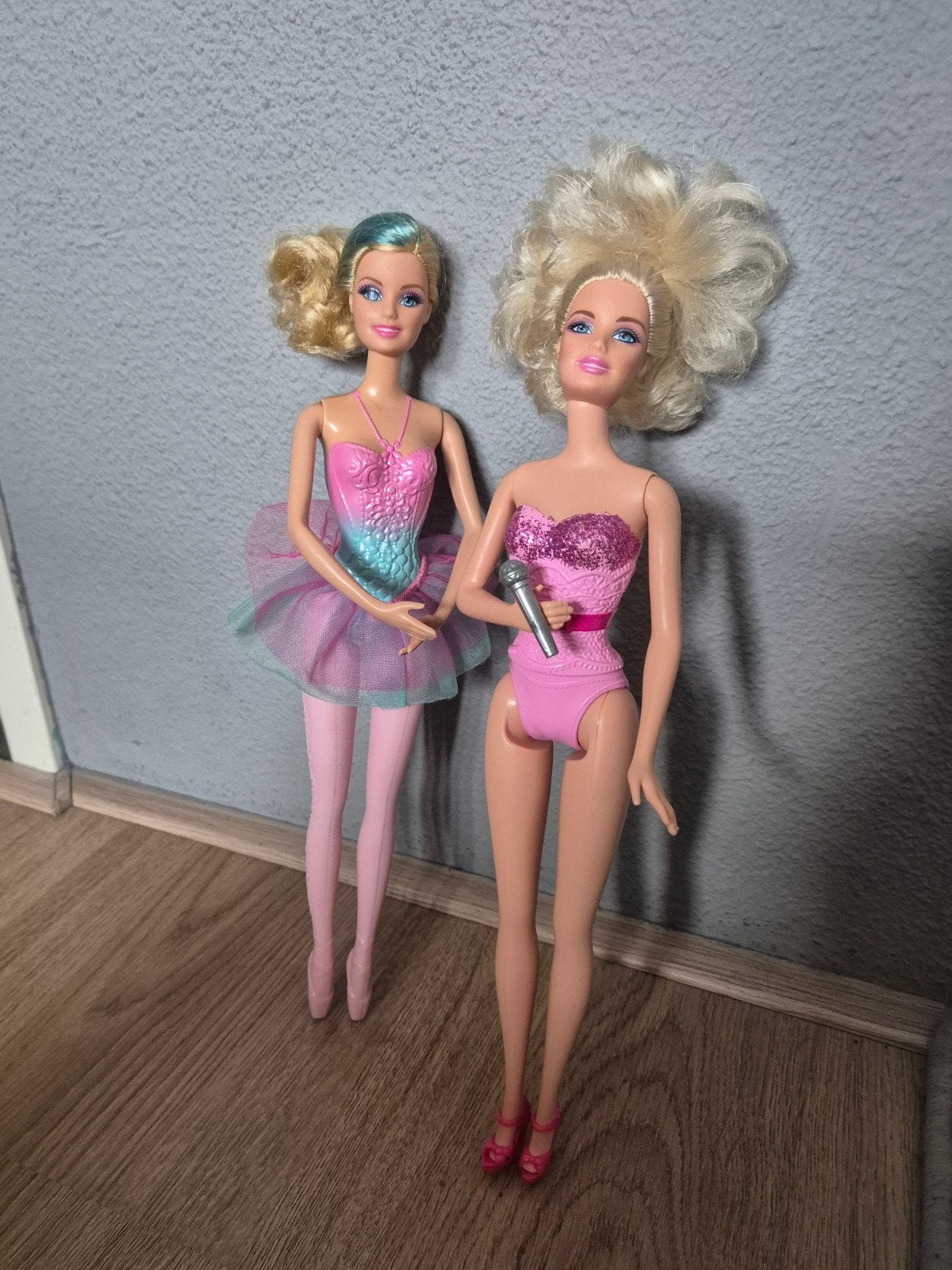 2 Barbie poppen: ballerina en zangeres (2012 Mattel), Ophalen of Verzenden, Gebruikt, Barbie