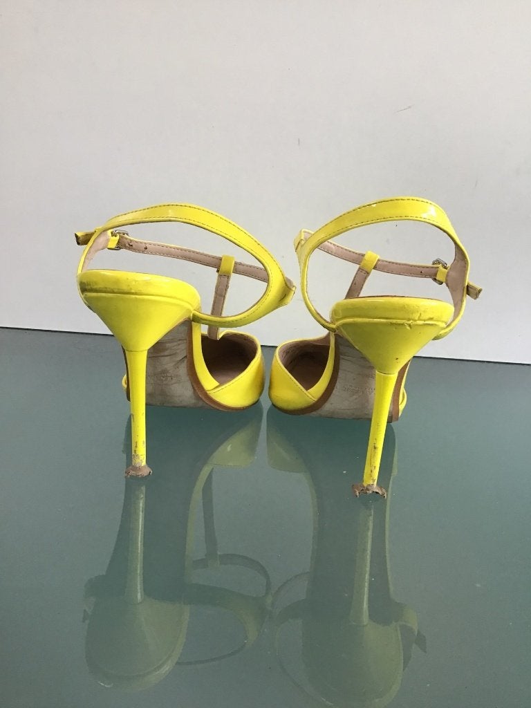 Zara hakken 38 | knalgeel & sexy | Gratis verzenden, Verzenden, Zara, Geel, Schoenen met hoge hakken