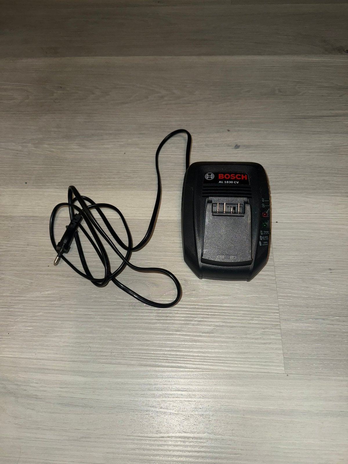 Bosch AL 1830 CV snellader, Ophalen, Zo goed als nieuw