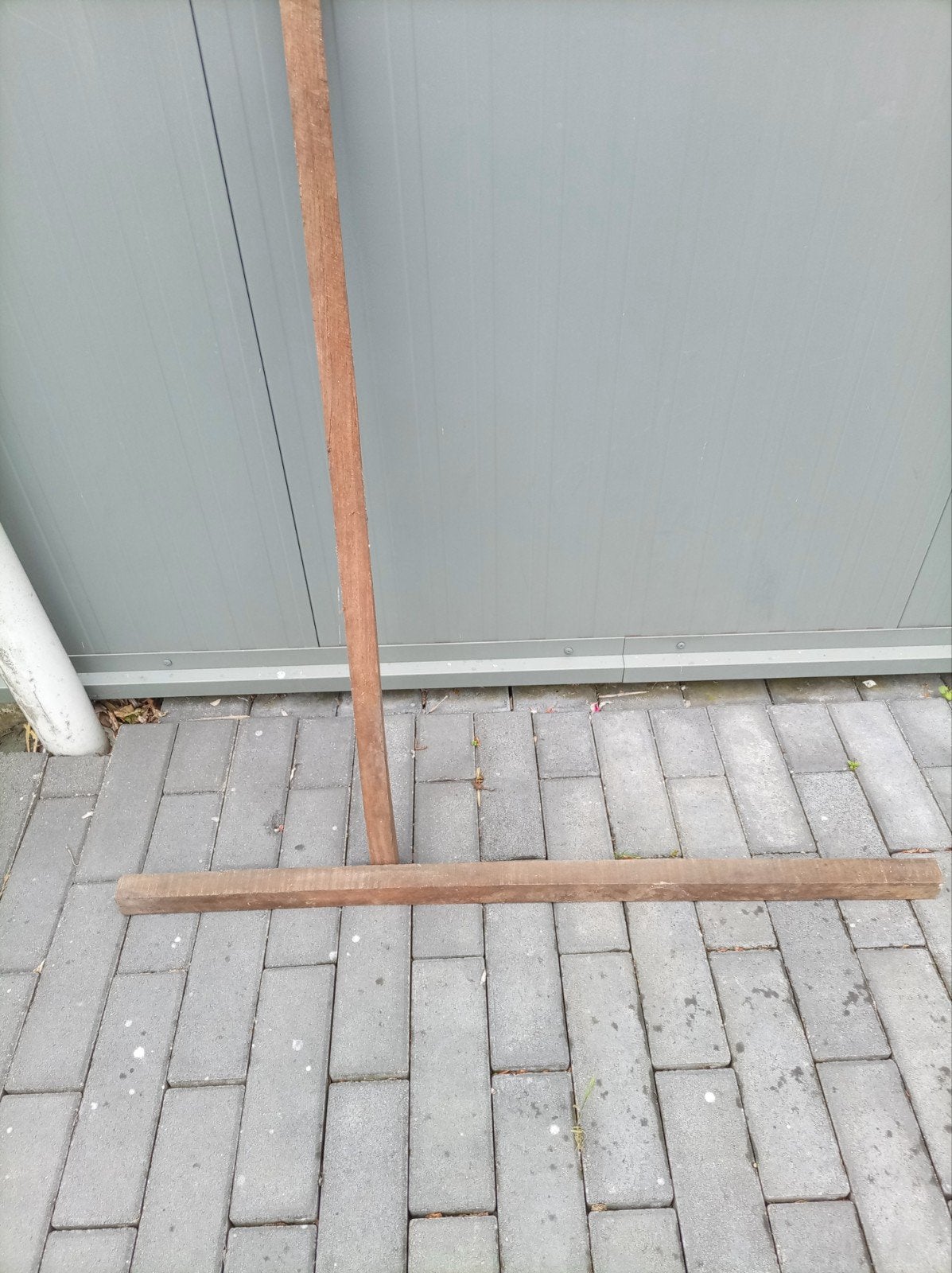 100 nieuwe hardhouten palen, Ophalen, Nieuw