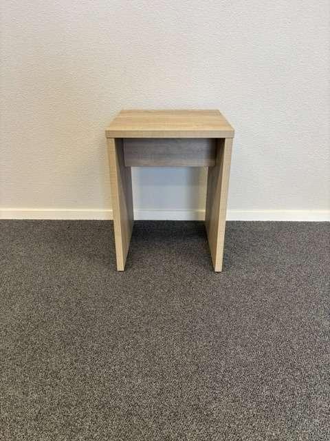 Nachtkastje / bijzettafeltje kleur Ril Eiken 40x40x53,5 cm, Niet ingevuld, Minder dan 45 cm, Niet ingevuld, Nieuw