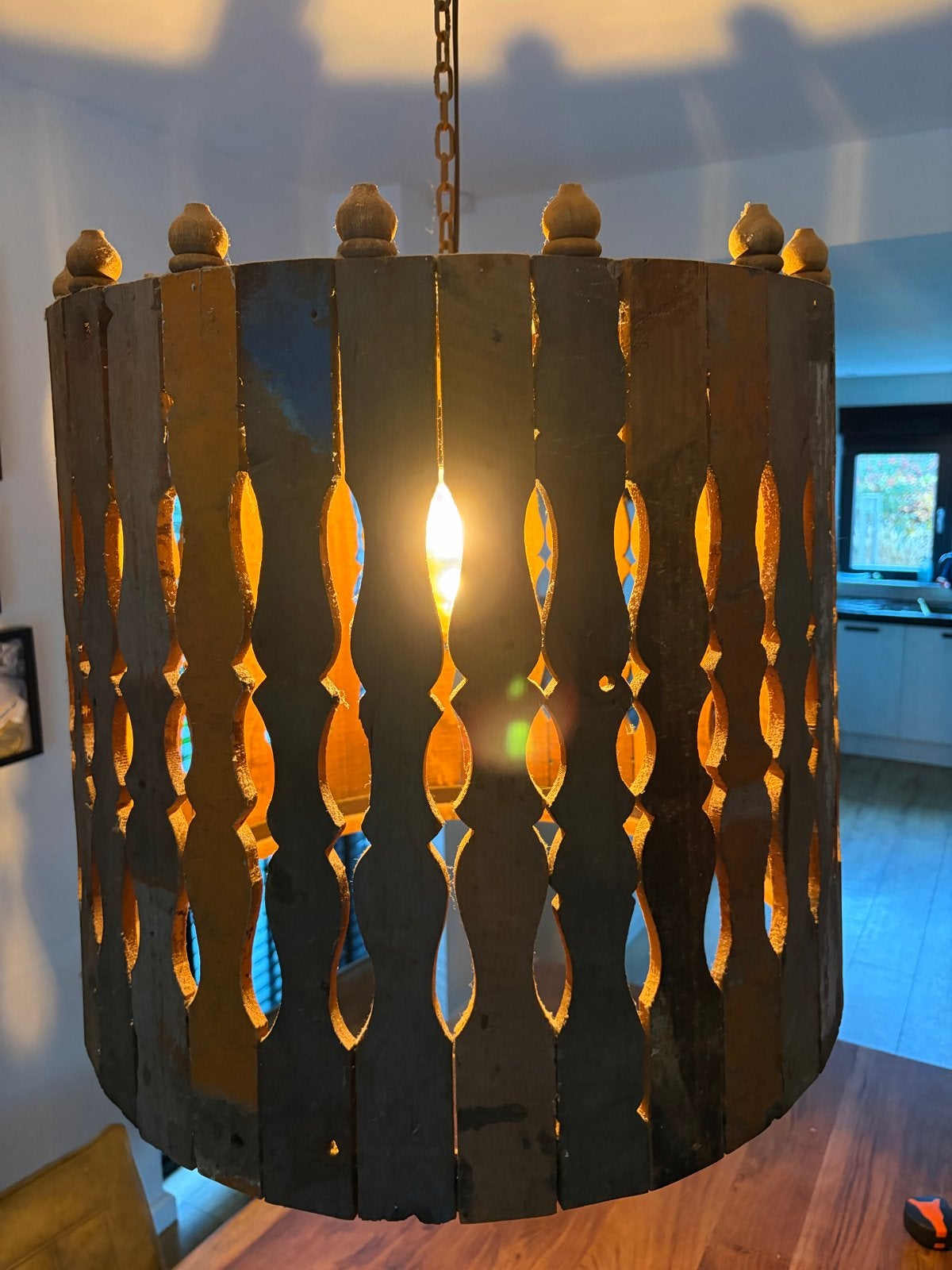 Unieke handgemaakte Hoffz houten hanglamp - Bohemian stijl, Huis en Inrichting, Lampen | Hanglampen, Ophalen, Gebruikt, Hout, E27 (groot)