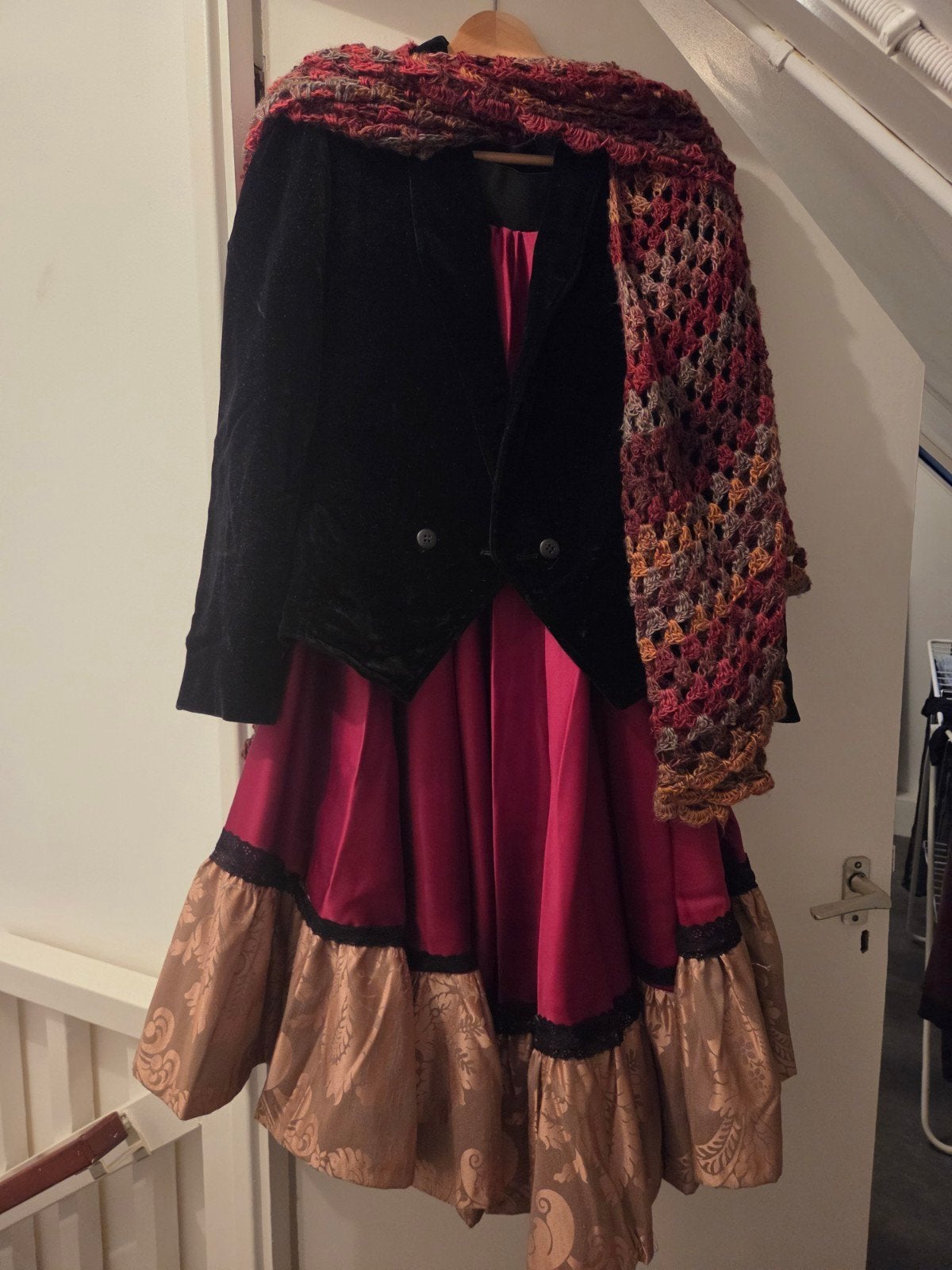 Charles Dickens kleding, Kleding | Dames, Maat 38/40 (M), Verzenden, Kleding, Gedragen
