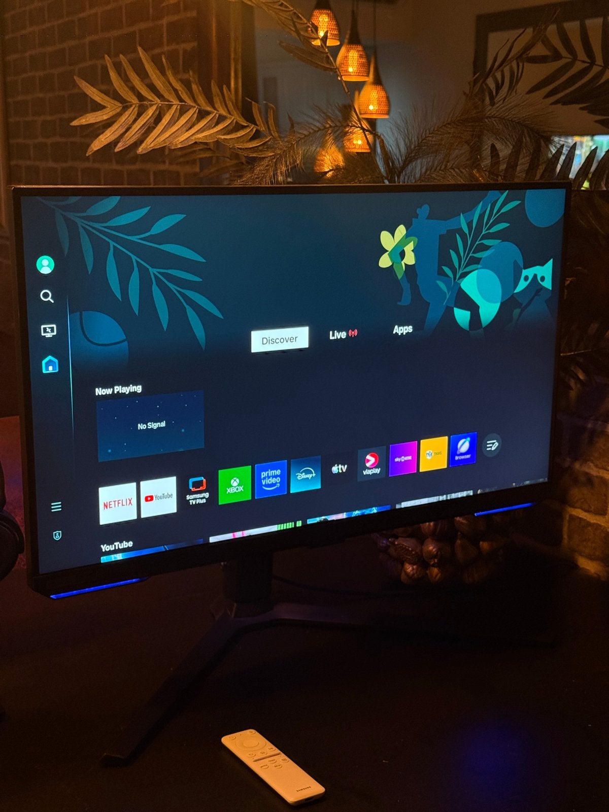 Samsung Odyssey G7 28 inch 4K 144Hz Gaming Monitor, IPS, 101 t/m 150 Hz, In hoogte verstelbaar, Ophalen