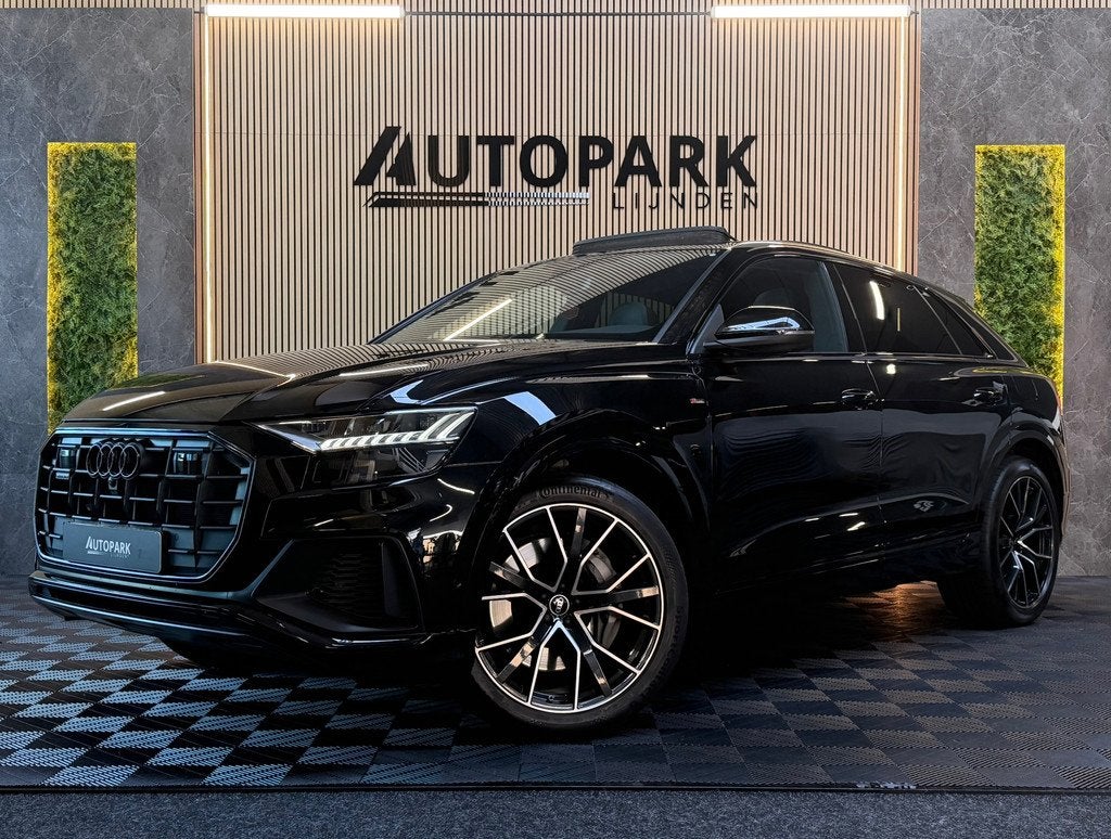 Audi Q8 55 TFSI e quattro 3X S-LINE |PANO|B&O|SOFTCLOSE|MATR, Automaat, 14 kWh, Gebruikt, 2995 cc