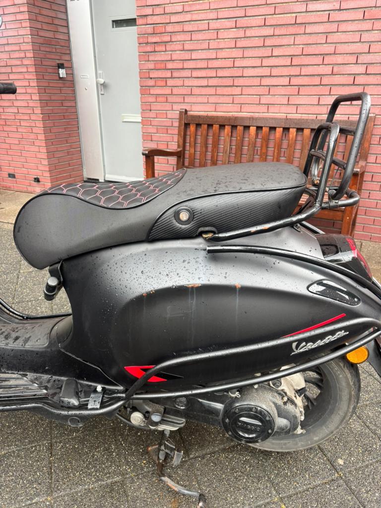 Vespa sprint 2020 Lage km stand, Ophalen of Verzenden, Zo goed als nieuw, Benzine, Vespa S