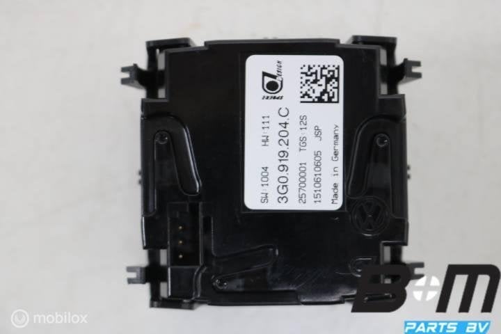 Klok in dashboard VW Passat B8 Variant 3G0919204C, Auto-onderdelen, Gebruikt