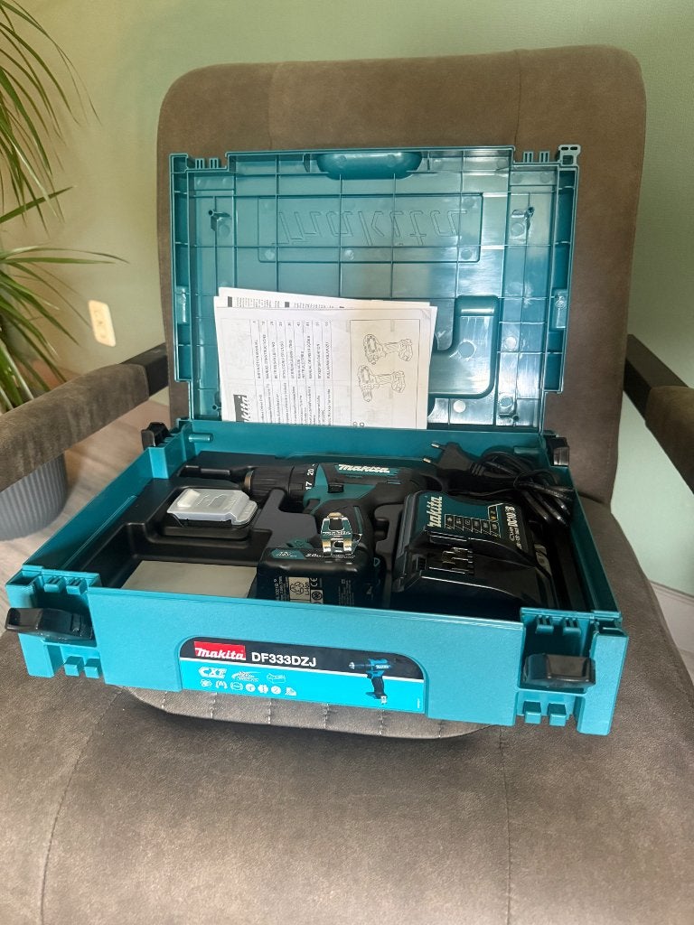koop nieuwe makita df333dzj boormachine, Doe-het-zelf en Verbouw, Gereedschap | Boormachines, Ophalen of Verzenden, Nieuw, Minder dan 400 watt