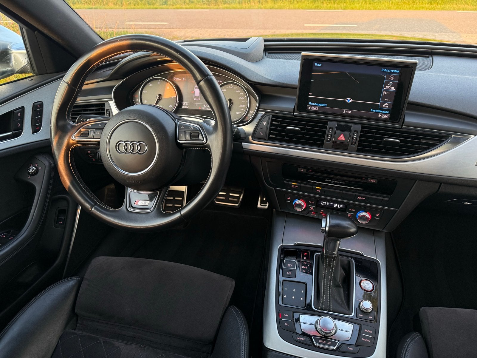 Foto 14 van Audi S6 420pk Quattro S Tronic 2012 Zwart