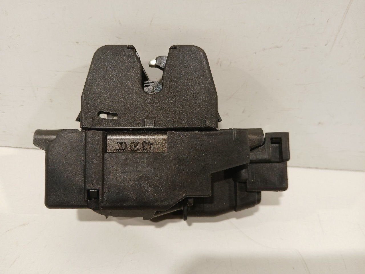 Slot mechaniek kofferdeksel achterklep elektrisch DS DS 7, Auto-onderdelen, Onderdelen@venauto.nl, Van der Ven Autorecycling B.V.