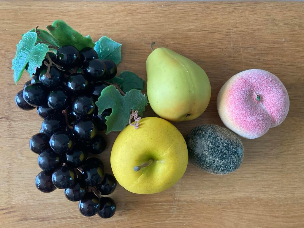 Kunstfruit: Druiven, Appel, Peer, Perzik, Kiwi Decoratie, Ophalen of Verzenden, Nieuw, Meerkleurig, Kunststof