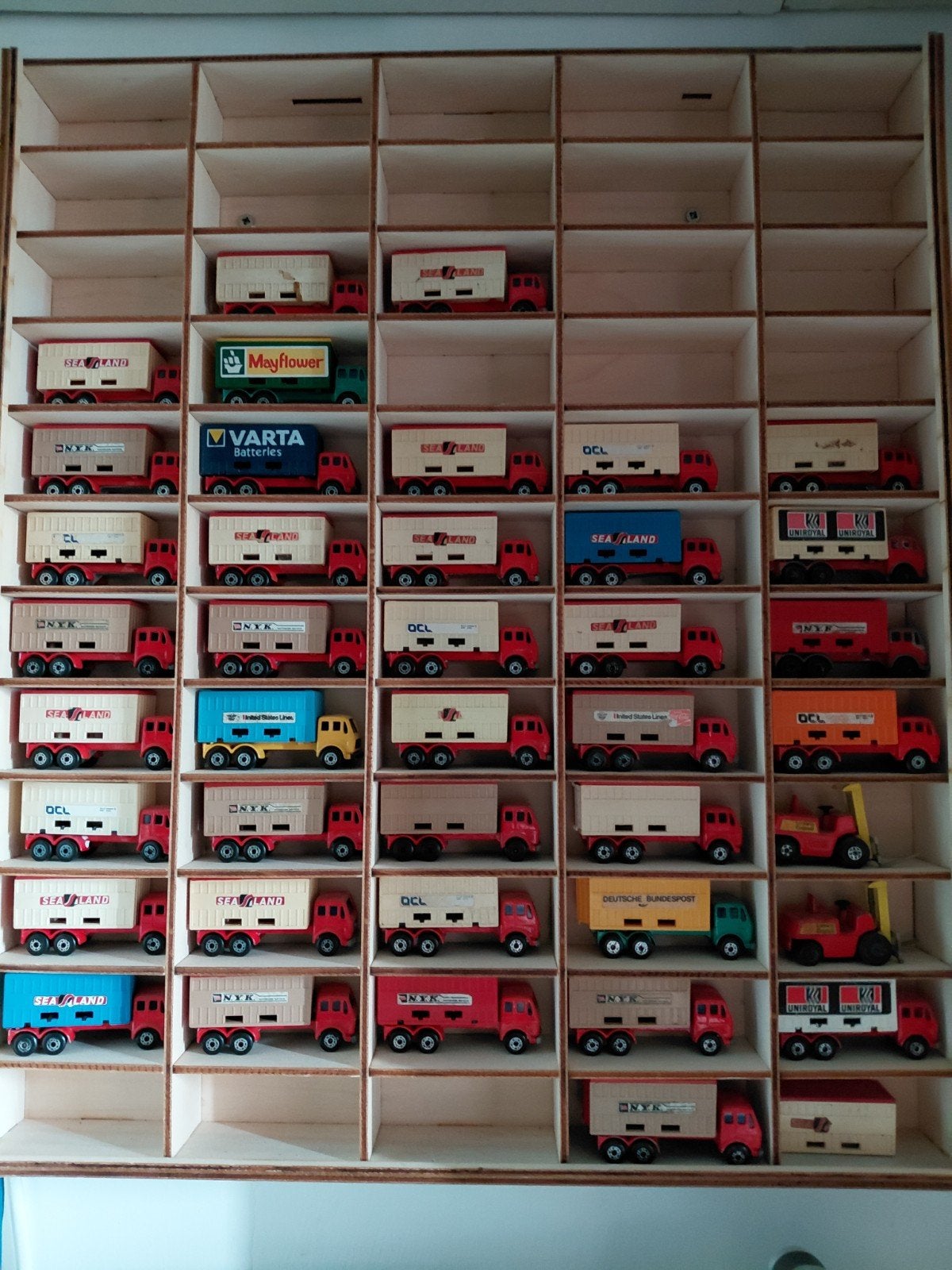 lot Mercedes Matchbox container Truck, Ophalen of Verzenden, Zo goed als nieuw, Bus of Vrachtwagen, Matchbox