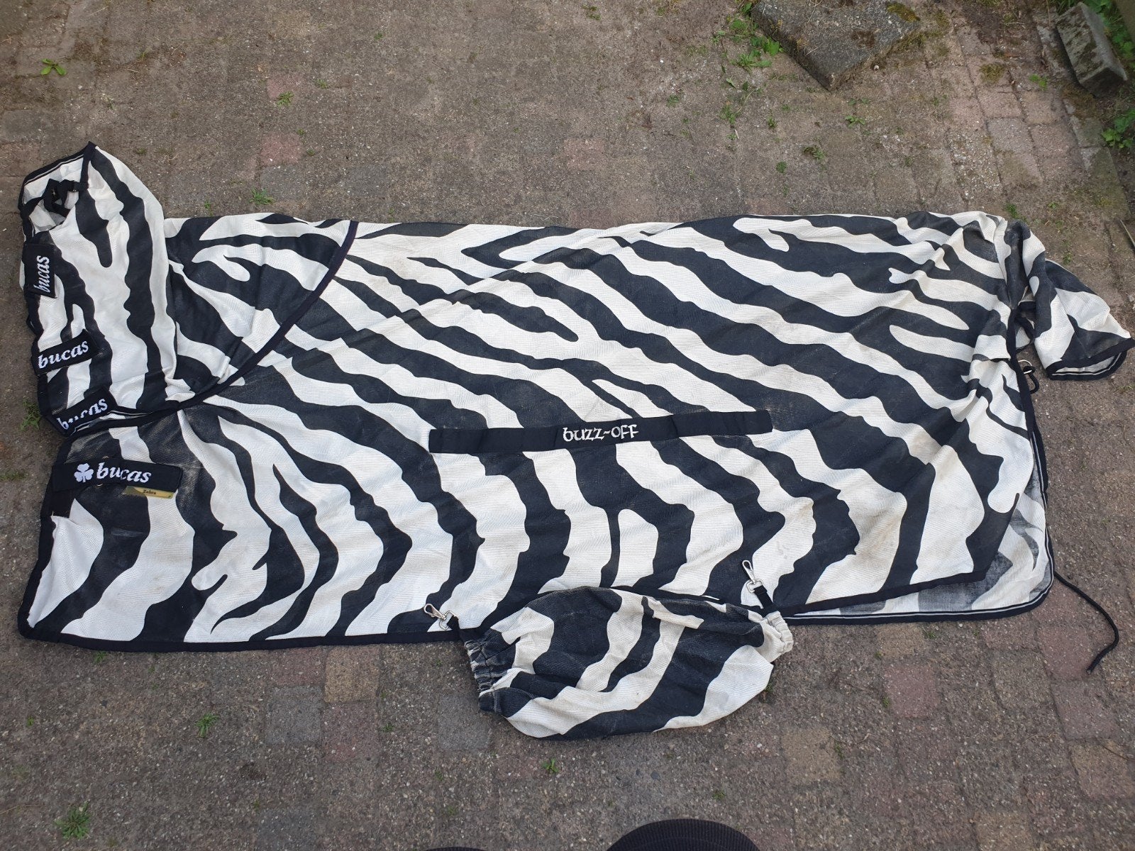 Bucas buzz off zebra vliegendeken incl hals 6.9 205 206, Dieren en Toebehoren, Paarden en Pony's | Dekens en Dekjes, Ophalen of Verzenden