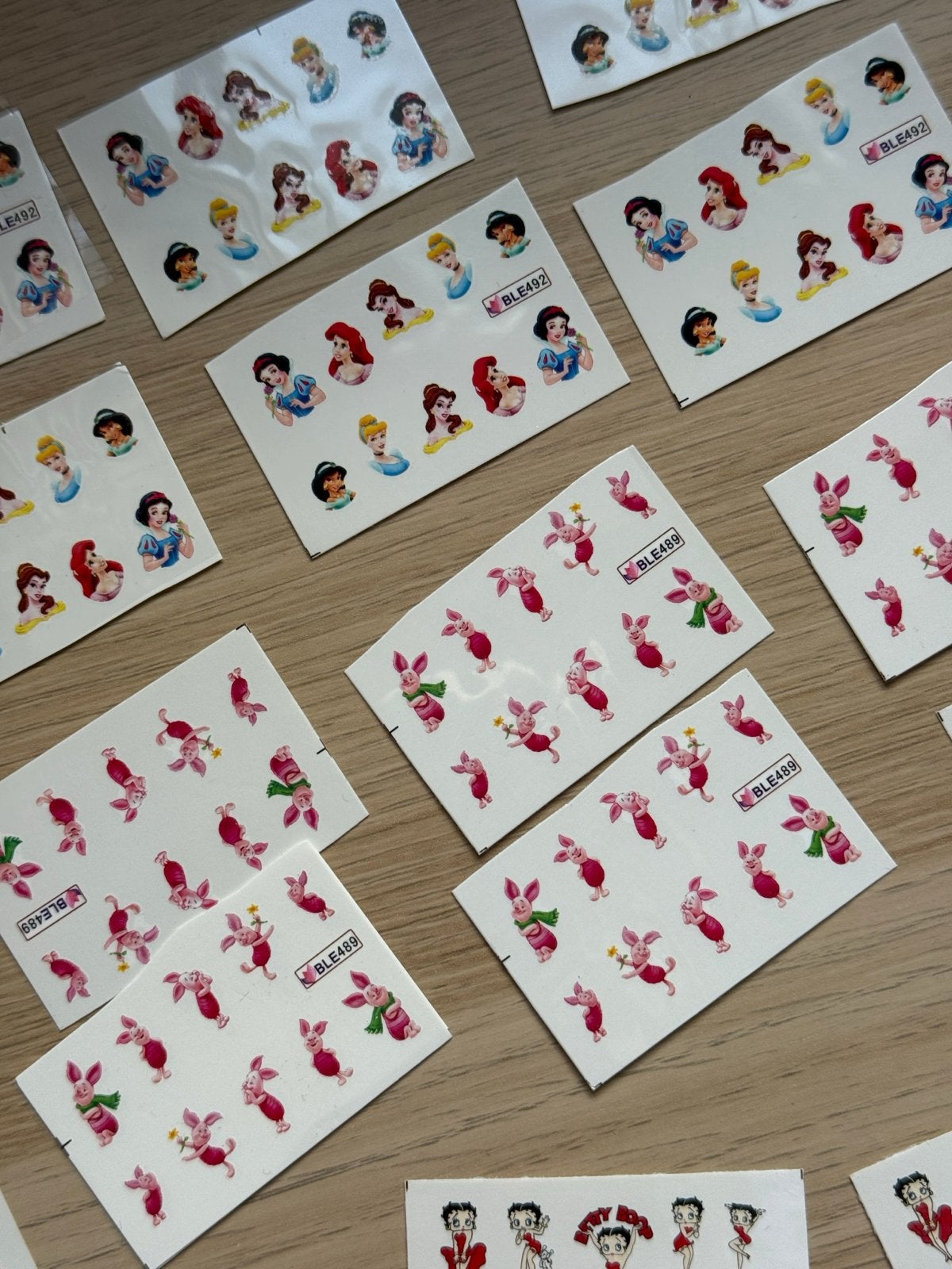 Nagelstickers: Disney, Betty Boop, Snoopy, Overige kleuren, Nieuw, Ophalen of Verzenden, Handen en Nagels