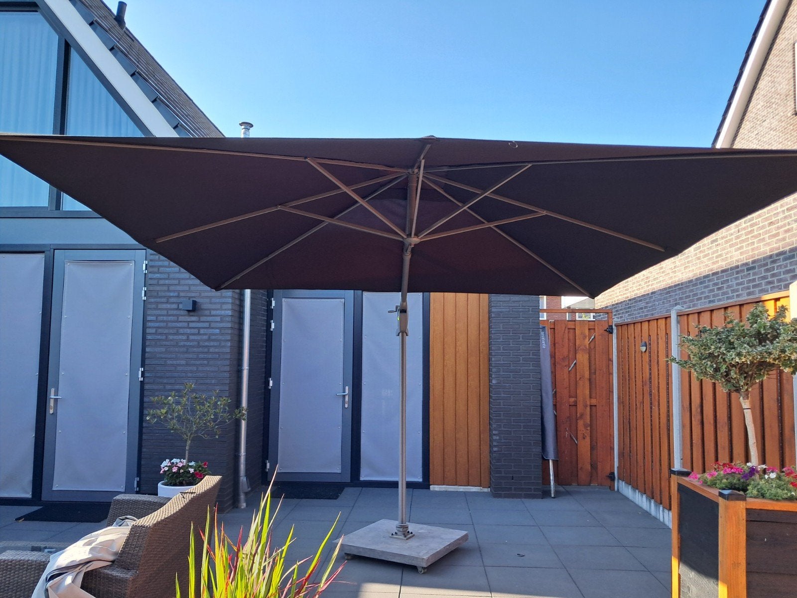 Zweefparasol 3x3 meter met voet., Tuin en Terras, Parasols, Ophalen, Verstelbaar, 2 tot 3 meter, Zweefparasol