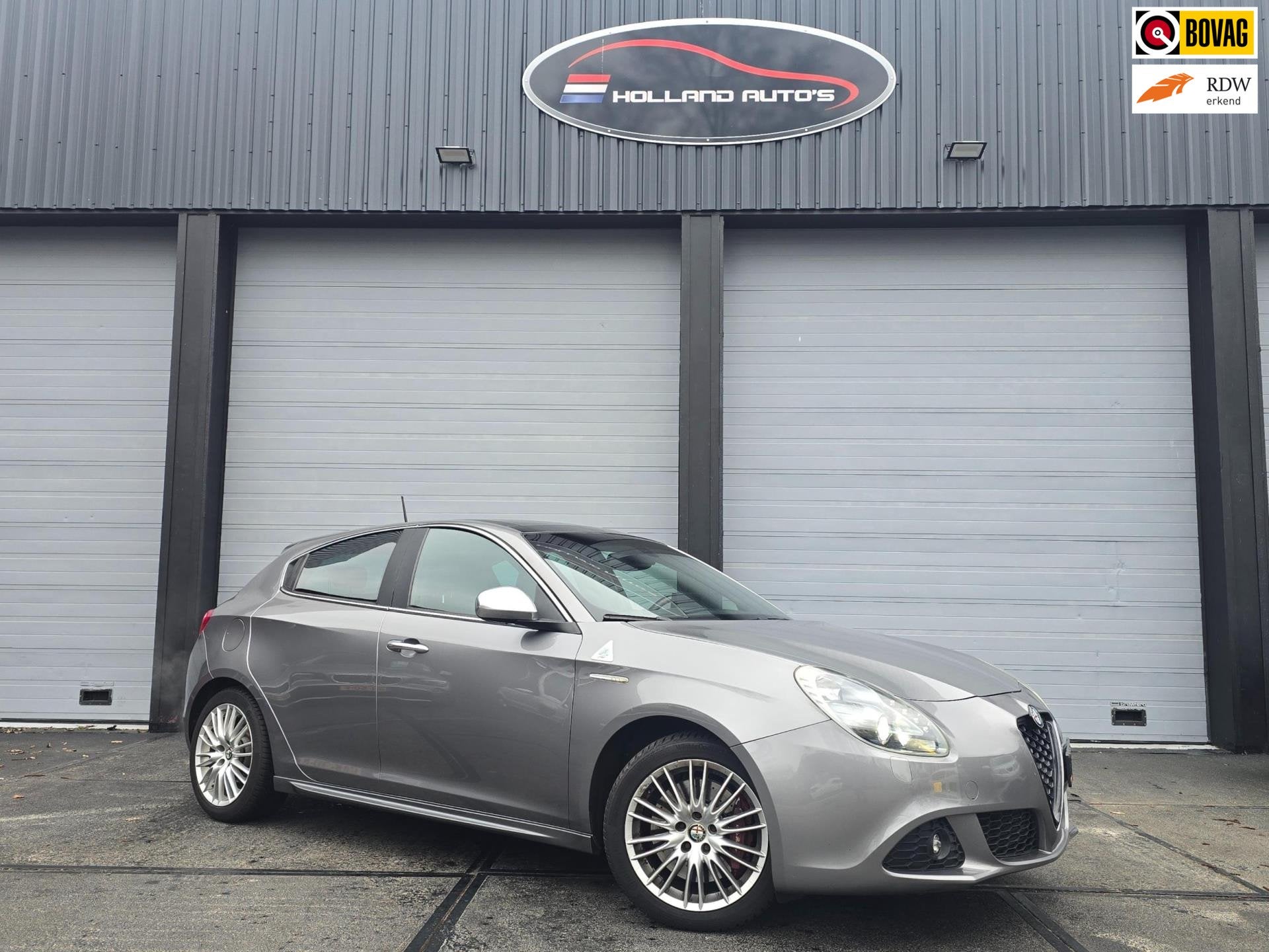 Alfa Romeo Giulietta 1.7 TBi QV nette staat, goed rijdend, p, Euro 5, Gebruikt, 4 cilinders, Leder
