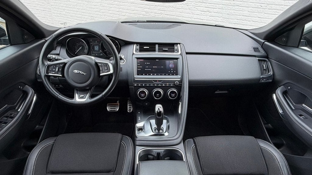 Jaguar E-PACE 2.0 P200 AWD R-Dyn Automaat Carplay Cruise Sto, Auto's, Jaguar, Automaat, 4 cilinders, Leder en Stof, Bedrijf