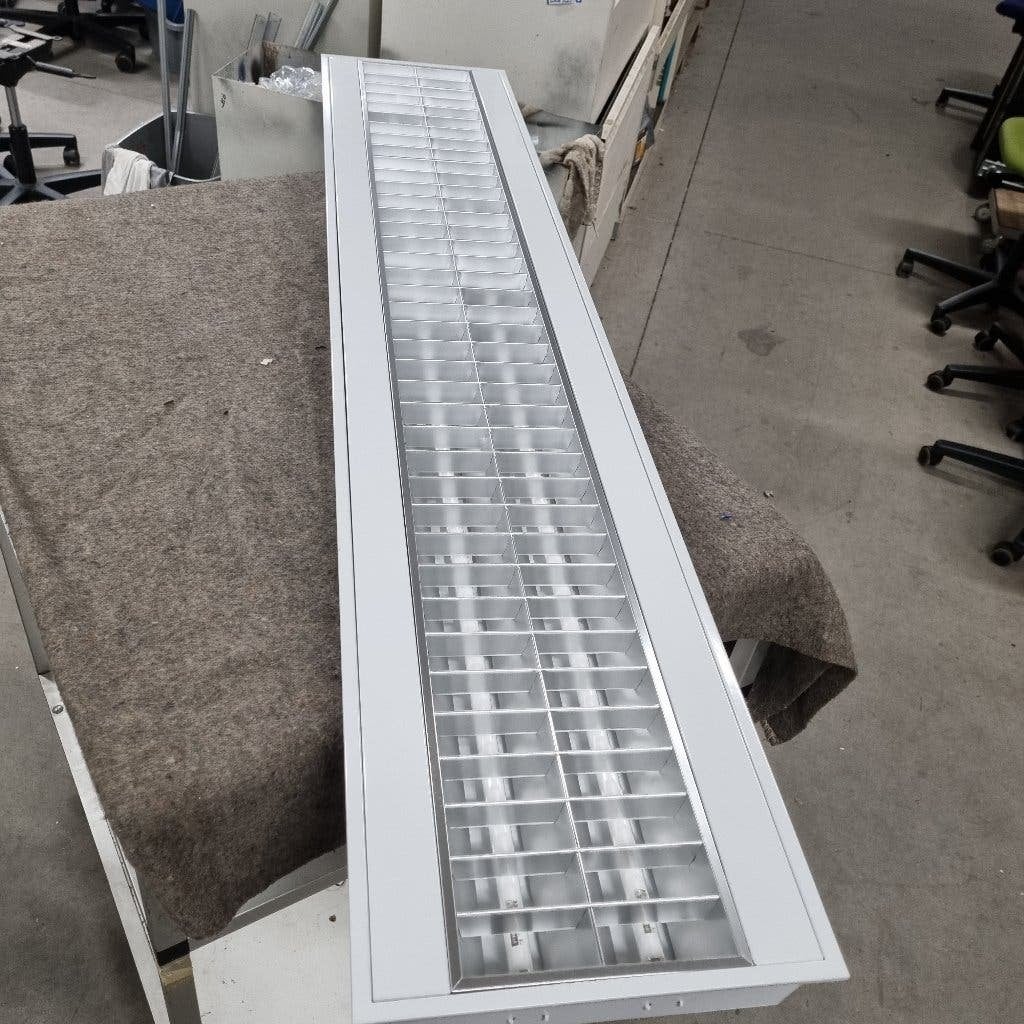 Nieuwe dubbele tl lamp armatuur 2x49 watt tl buis 150cm lang, Ophalen, Nieuw, X, X