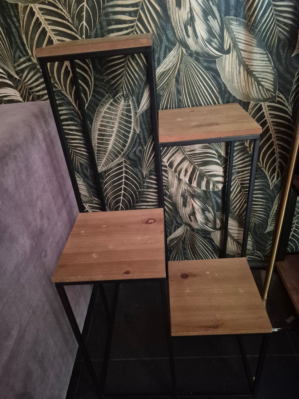 Houten plantenrek met metalen frame, Ophalen, Hout, Gebruikt, Bruin