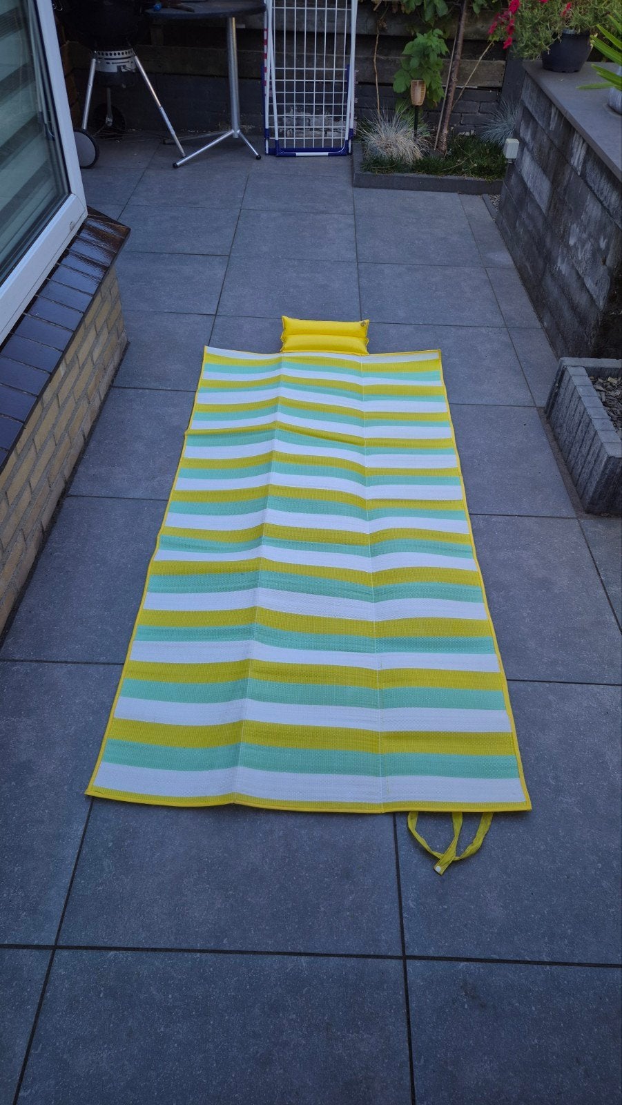 Campingtafel, campingkast, strandmat en voortent gronddoek -, Caravans en Kamperen, Kampeermeubelen, Ophalen, Gebruikt, Campingmeubel-accessoire