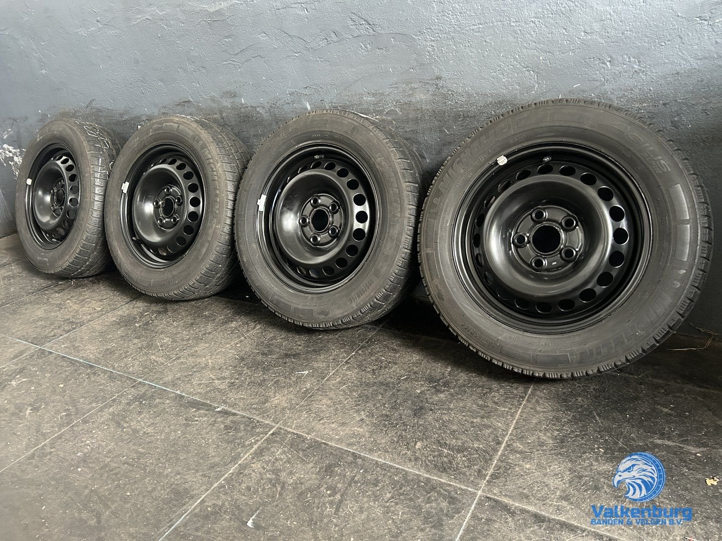 6-7mm! VW Transporter T5 GP T6 T6.1 16 inch zwarte stalen ve, Auto-onderdelen, -, Banden en Velgen, -, Bestelwagen