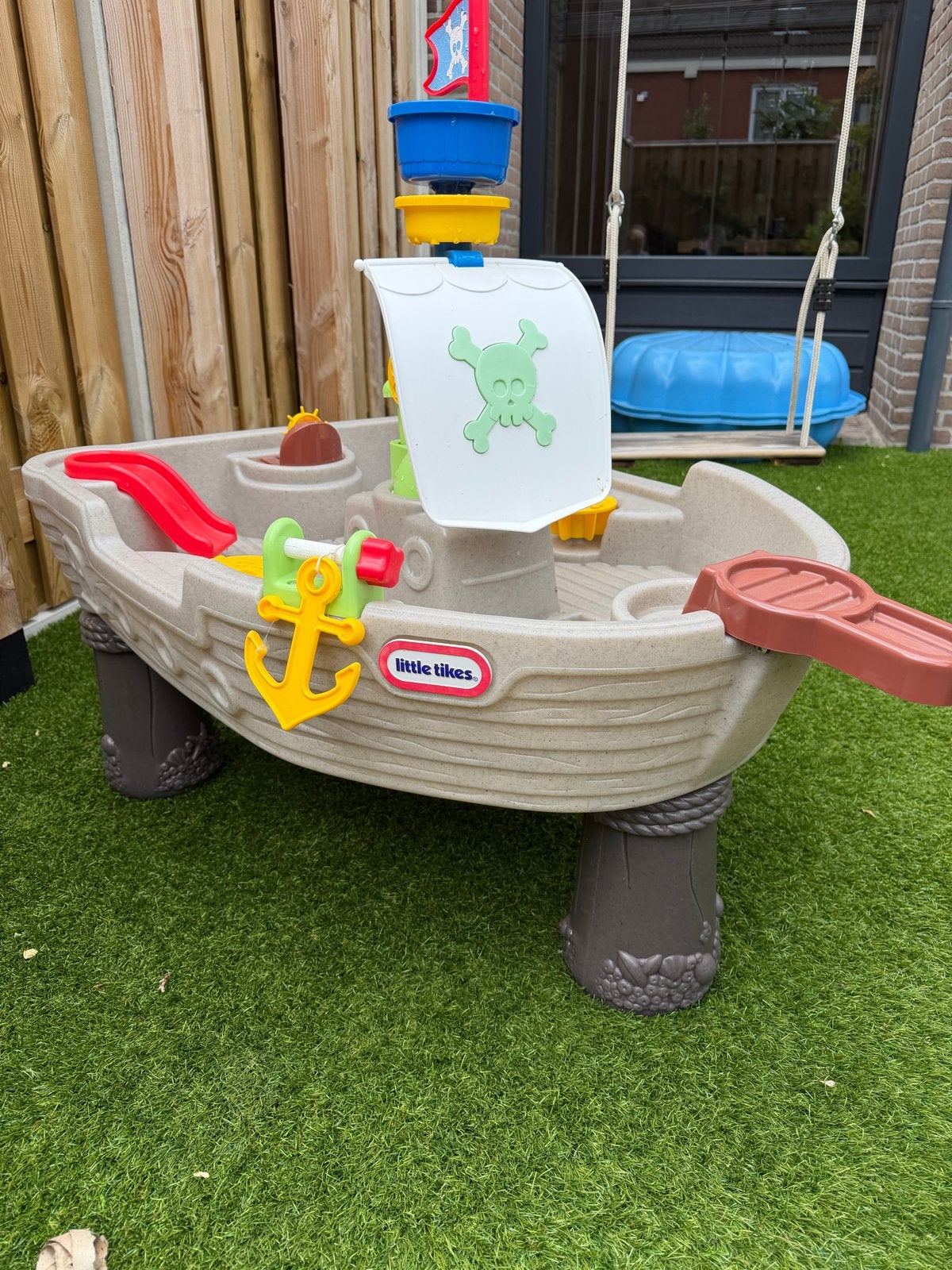 Little Tikes Piratenschip Zand- en Watertafel, Ophalen, Zo goed als nieuw