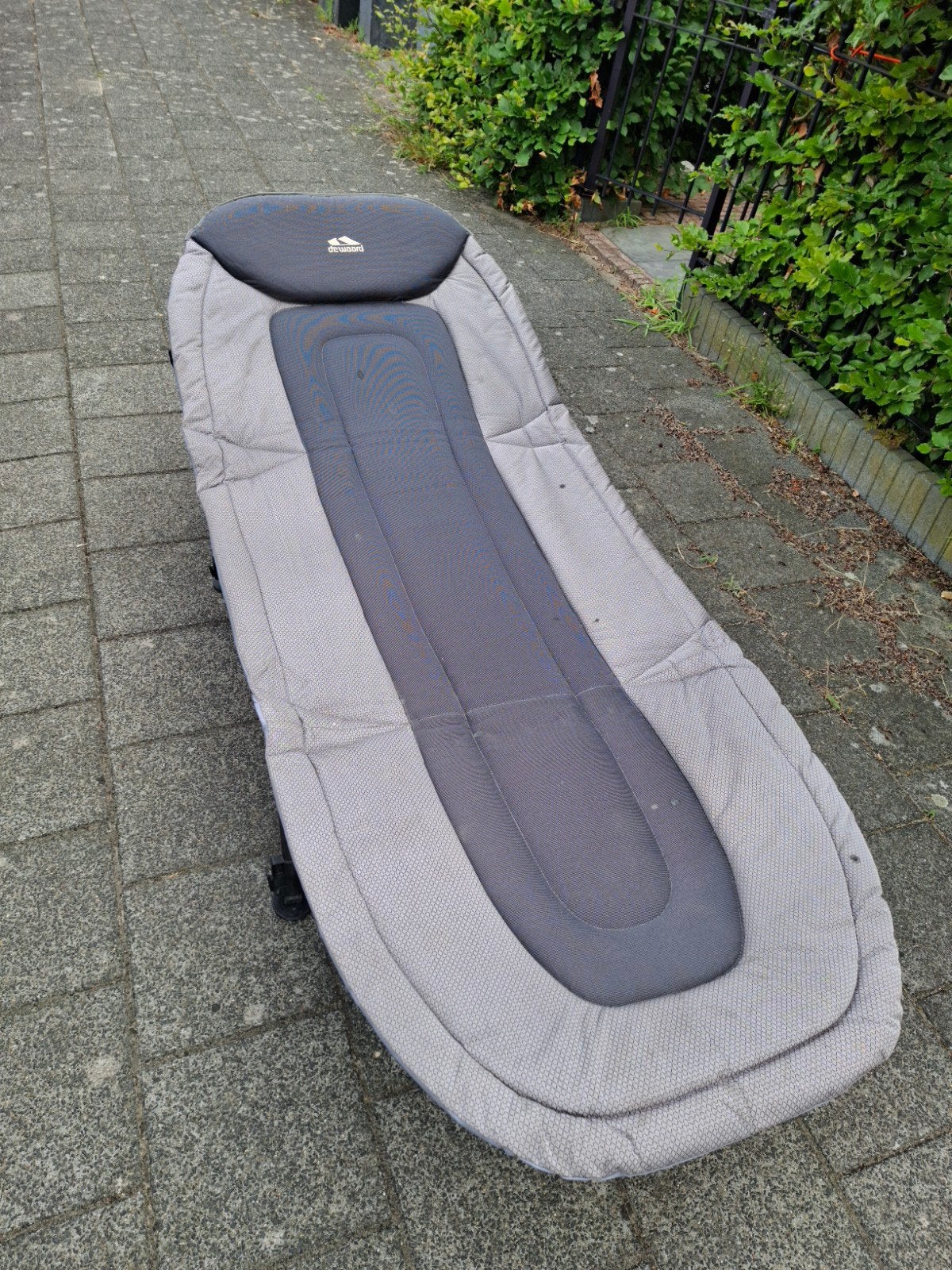 De Waard campingbed, Ophalen