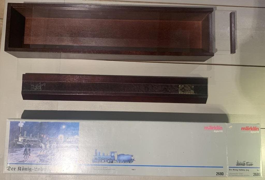 Märklin2680 - DerKönig-Ludwig-Zug,Vitrine+Doos - geen trein!, Hobby en Vrije tijd, Modeltreinen | H0, Gebruikt, Gelijkstroom of Wisselstroom