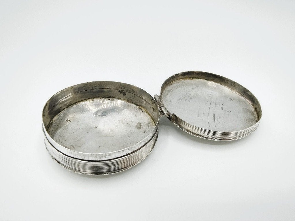 Zilveren pepermuntdoosje, H. Ament, Joure, 1847, Antiek en Kunst, Verzenden, Zilver