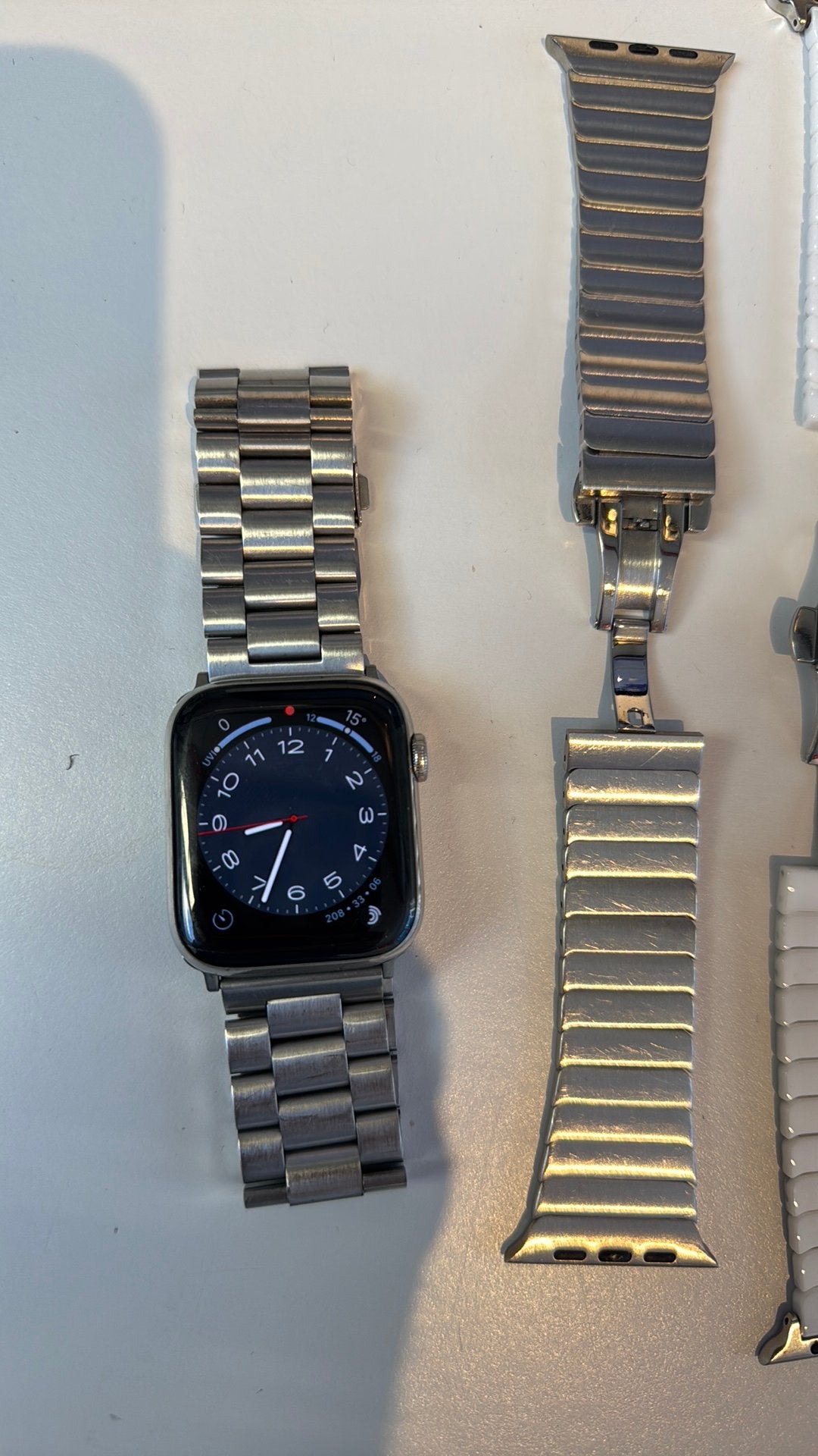 Apple Watch 5 RVS 4G 44 mm Met ca 60 bandjes ook RVS BBC, Ophalen of Verzenden, Zo goed als nieuw, Zilver, IOS