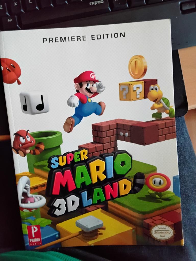 Super Mario 3d land première edition prima games, Ophalen of Verzenden, Zo goed als nieuw