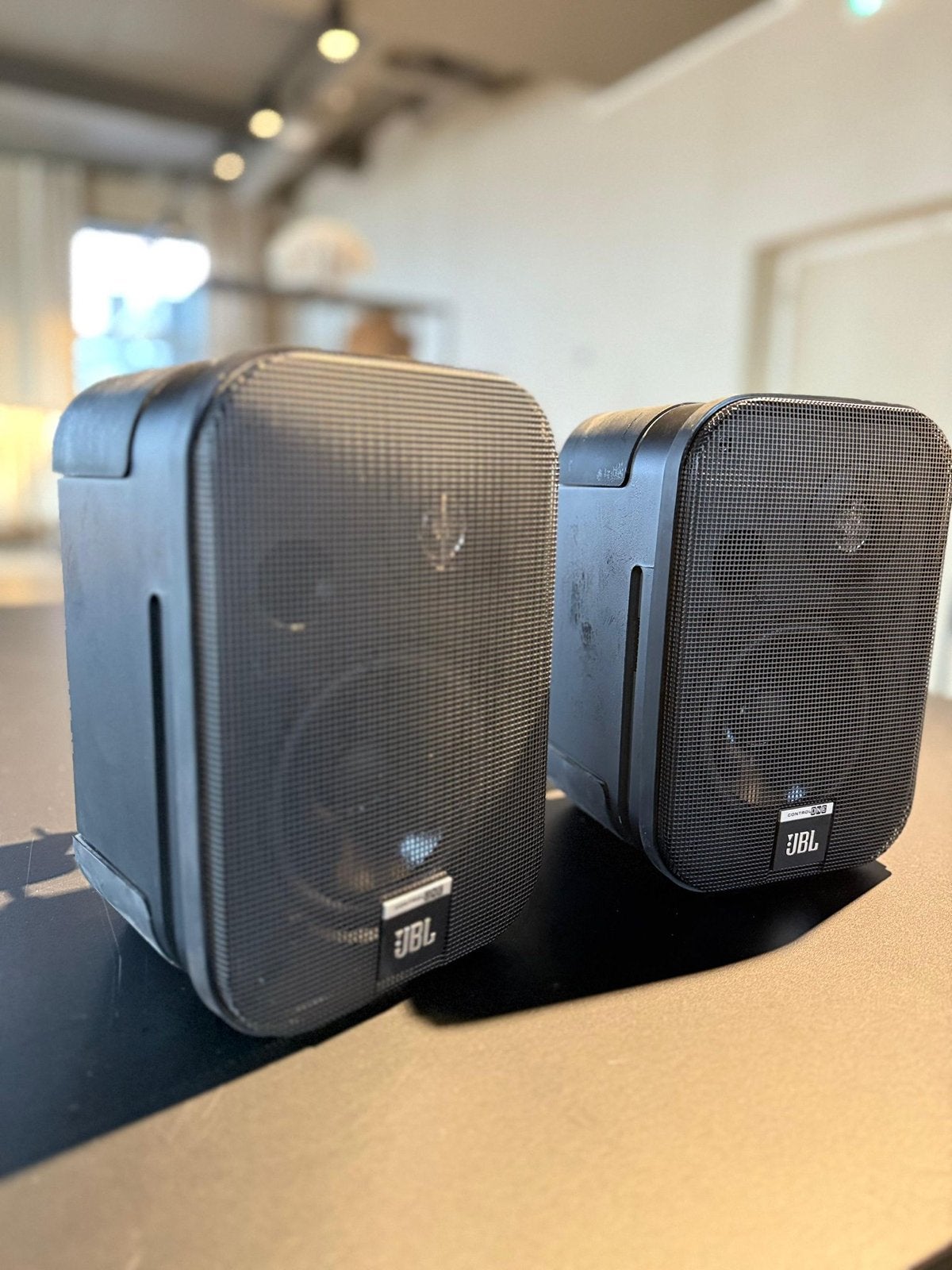 JBL Control One speakers, Audio, Tv en Foto, Luidsprekers, Ophalen, Gebruikt, JBL, Geschikt voor surround/home cinema