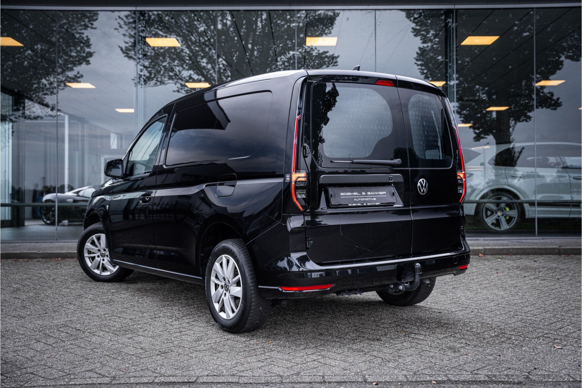 Volkswagen Caddy Cargo 2.0 TDI DSG * Leder * Trekhaak * LED, Auto's, Gebruikt, 4 cilinders, Volkswagen, Bedrijf