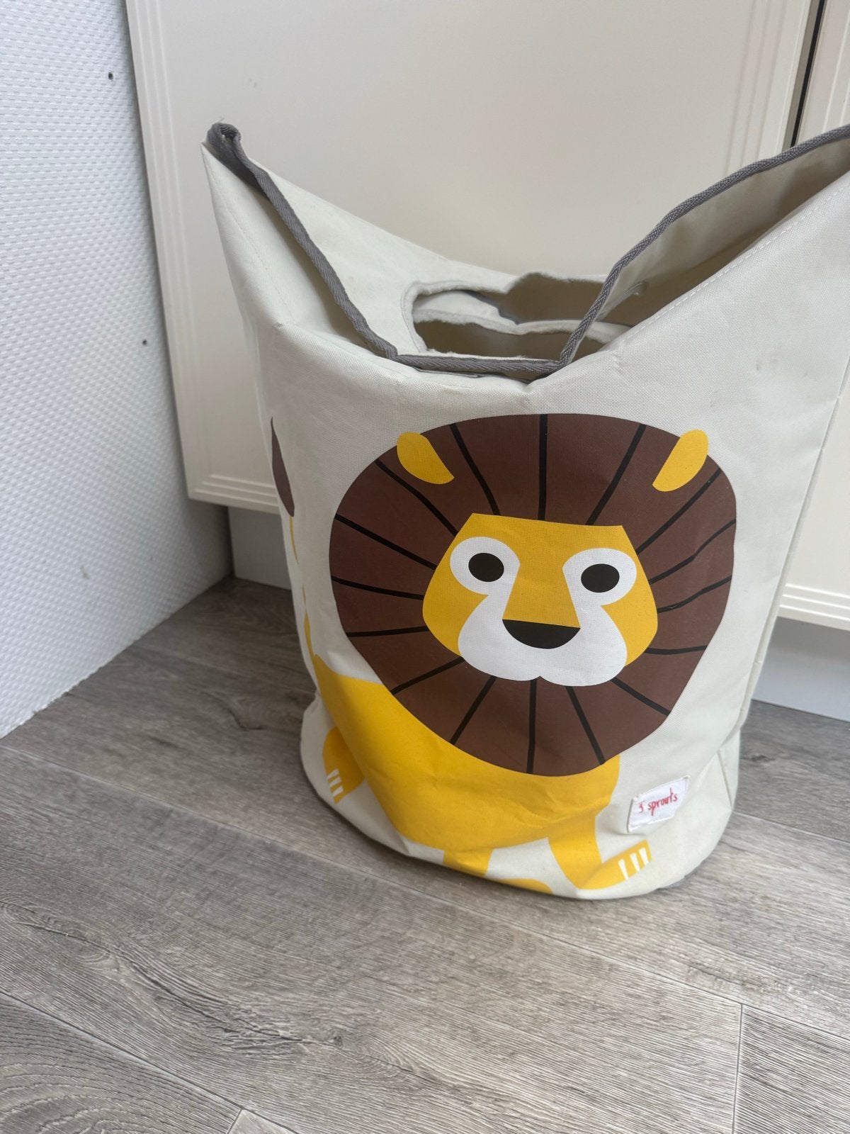 wasmand leeuw, Ophalen, Gebruikt