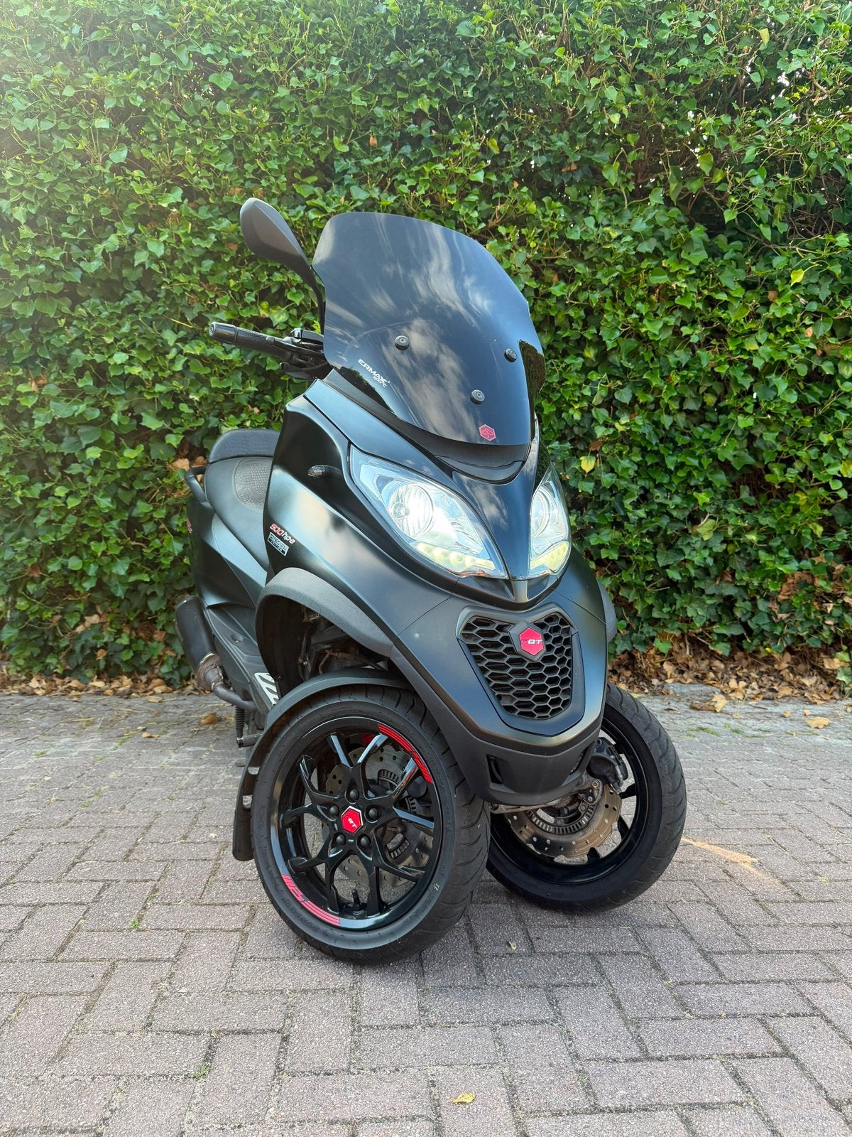 Piaggio MP3 500 HPE sport Special Edition Akrapovic 2021, Gebruikt, Overige modellen, Ophalen of Verzenden, Benzine