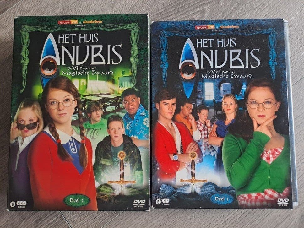 Het Huis Anubis: De Vijf van het MagischeZwaard (Deel 2 & 3), Ophalen of Verzenden, Zo goed als nieuw, Vanaf 6 jaar, Seizoen 2